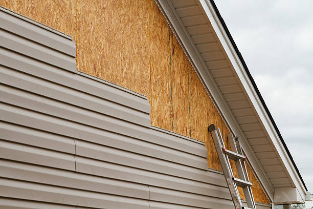 Professional Siding Contractor technician working in Franklintown, PA